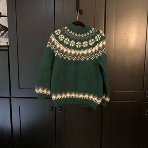 Green and White Knit Sweater M